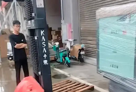 佛山厂区空压机整装待发，即将发往福建客户